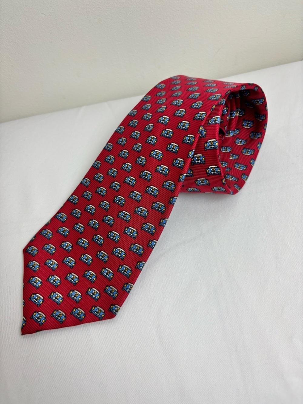Lauren Ralph Lauren Silk Tie in Red with Car detail Navy Blue Pattern